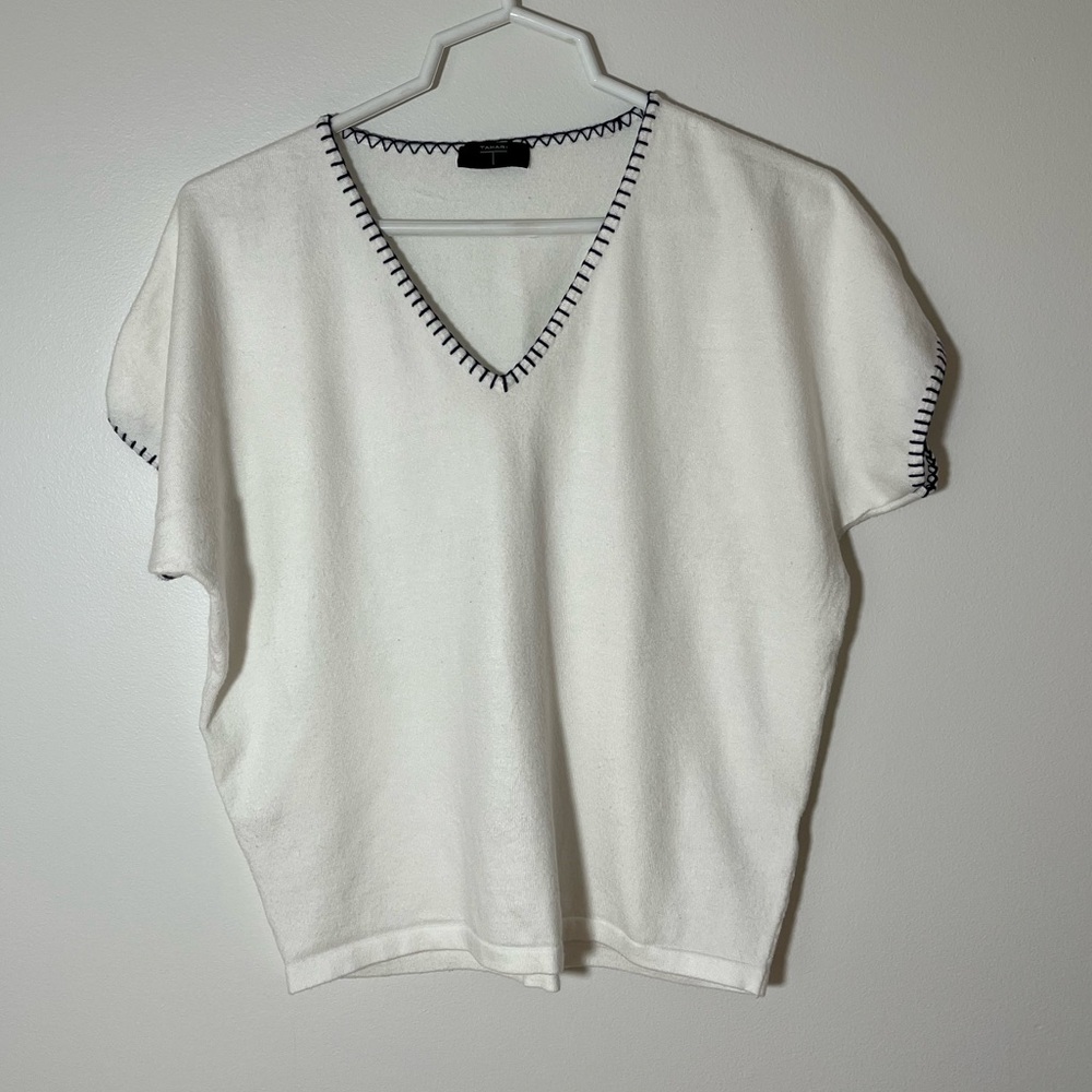 Tahari V Neck blouse Size S